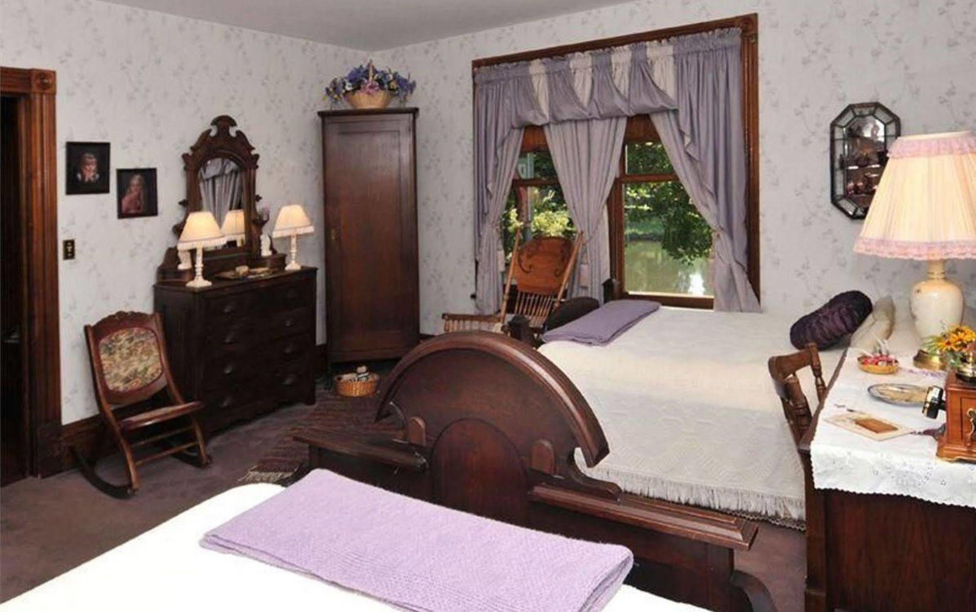 Victorian Loft Bed And Breakfast Клірфілд Екстер'єр фото